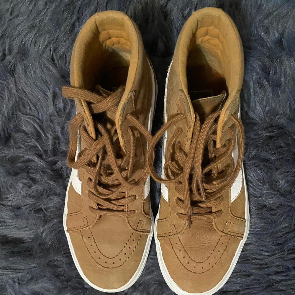 Leather Sk8 hi Vans